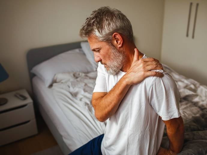 Épaule bloquée : et si c’était une capsulite ?