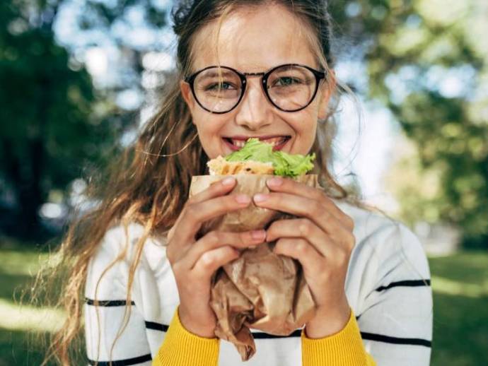 Du fast food au fast good : les jeunes veulent-ils mieux manger ?